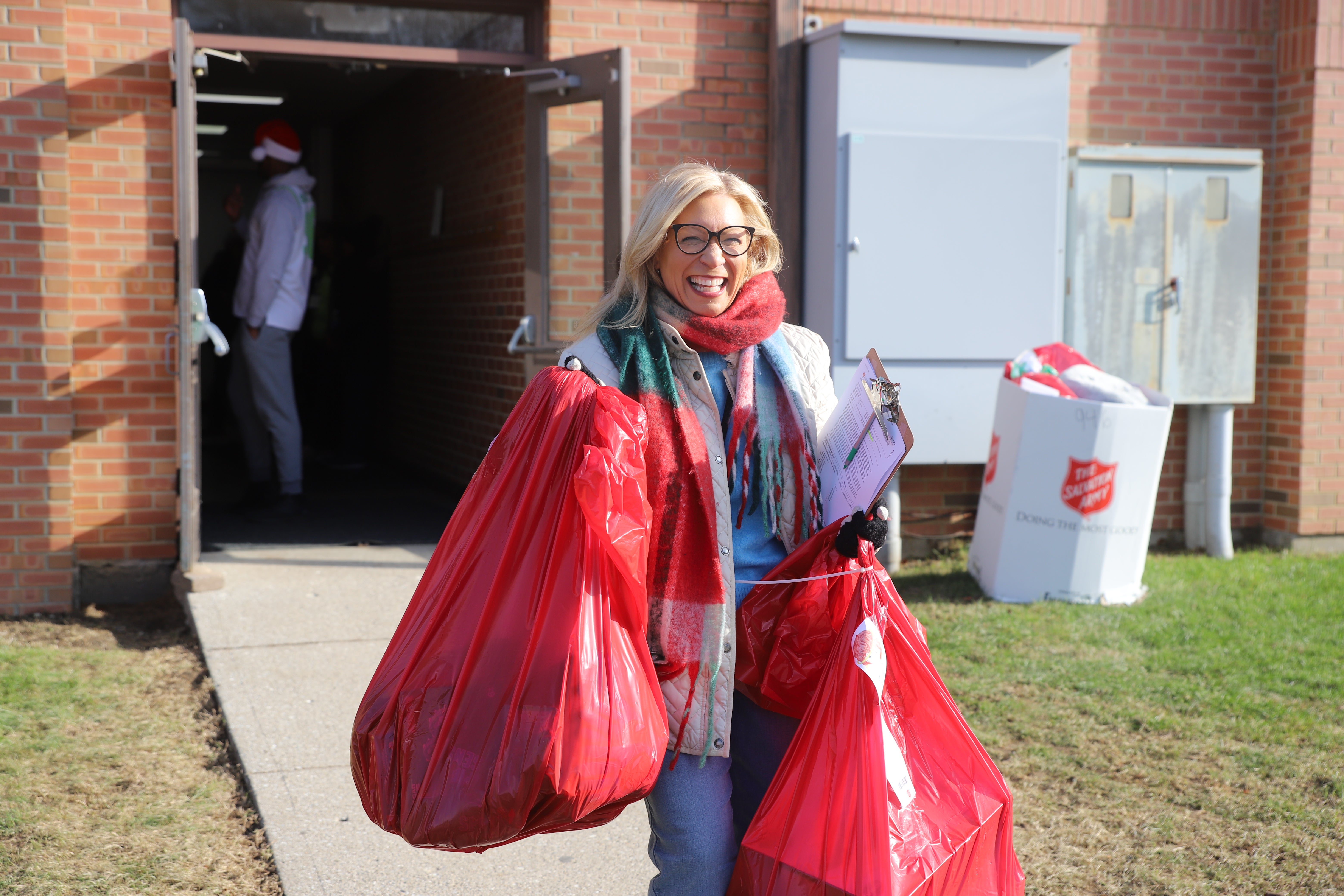 Looking to give back this Holiday Season?