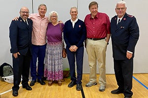 Andy-with-officers-300x200.JPG