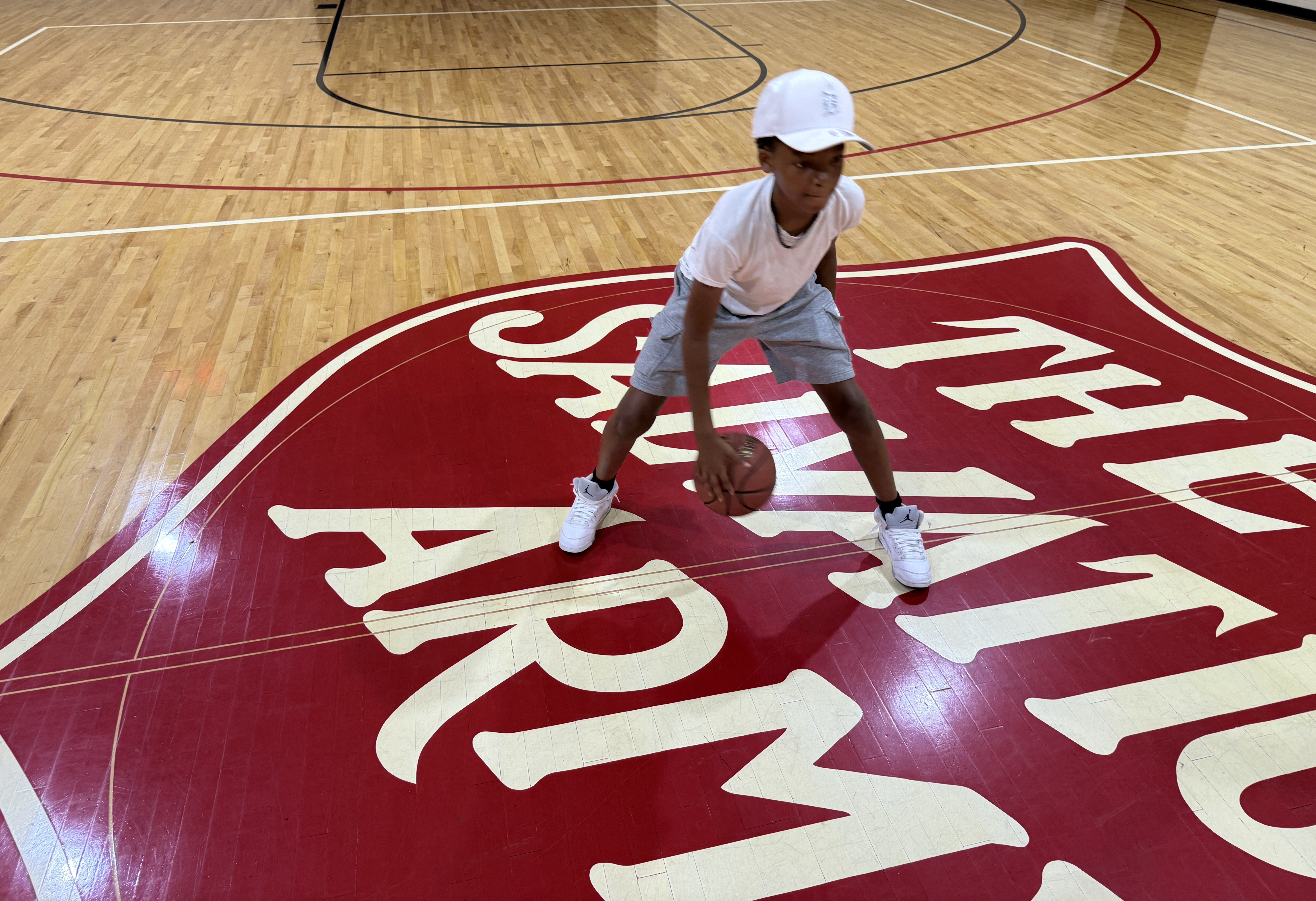 Elijah_Pontiac-Basketball.jpg Elijah_Pontiac-Basketball.jpg