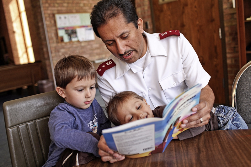 OfficerReadingToKids.png